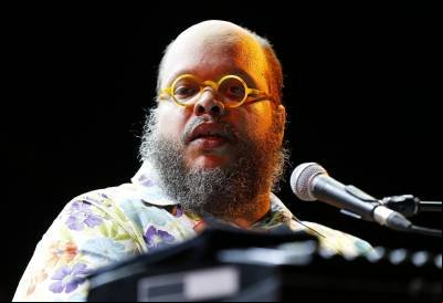 'Raul Seixas era sem caráter' diz Ed Motta em live nas redes sociais