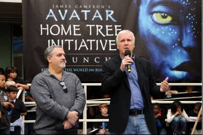 James Cameron revela corte de 10 minutos de Avatar 2 para não 'fetichizar armas'