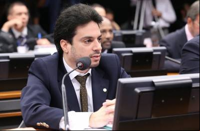 Votação da reforma tributária abala os alicerces do PL; entenda