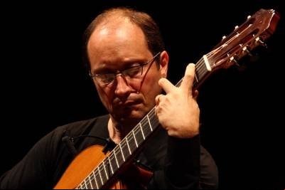 Evento gratuito no CCBB recebe estrelas do violão nesta tarde de domingo