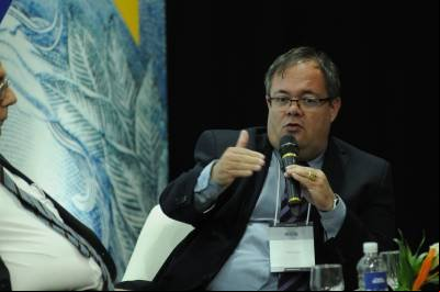 Economistas desenvolvimentistas rebatem carta de Armínio, Malan e Bacha