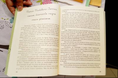 Homenagem no livro Mulheres Inspiradoras, organizado pela professora Gina Vieira Ponte