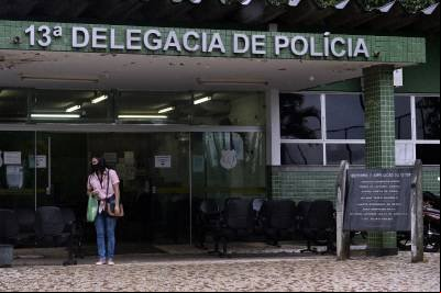 Assessora contrata Comando Vermelho para assaltar o chefe
